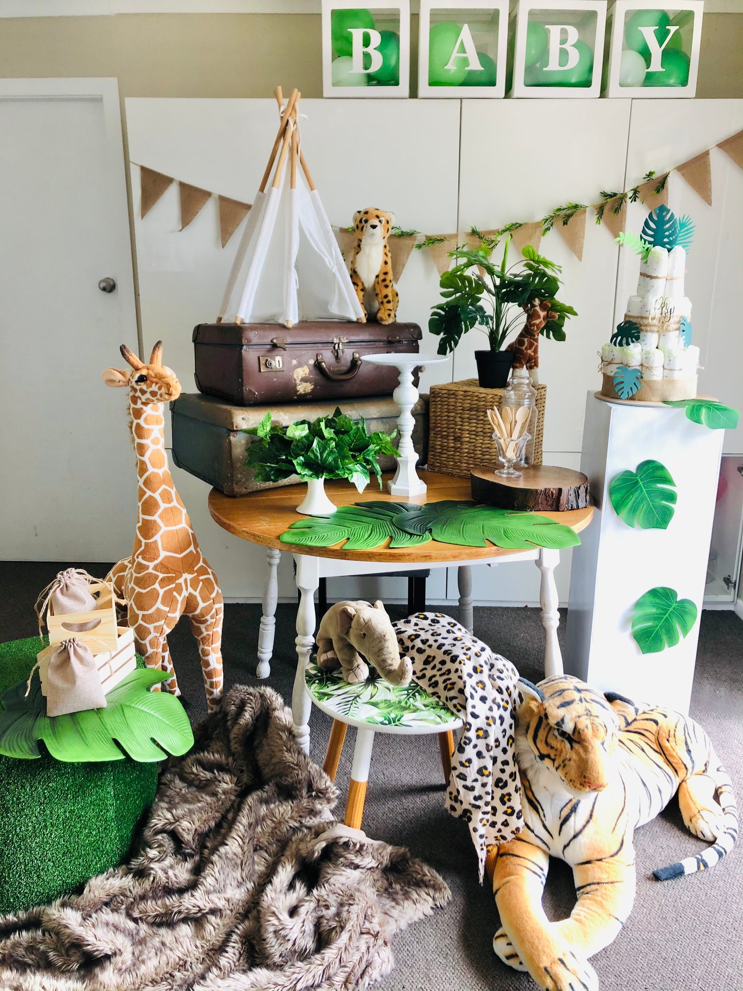White BABY boxes