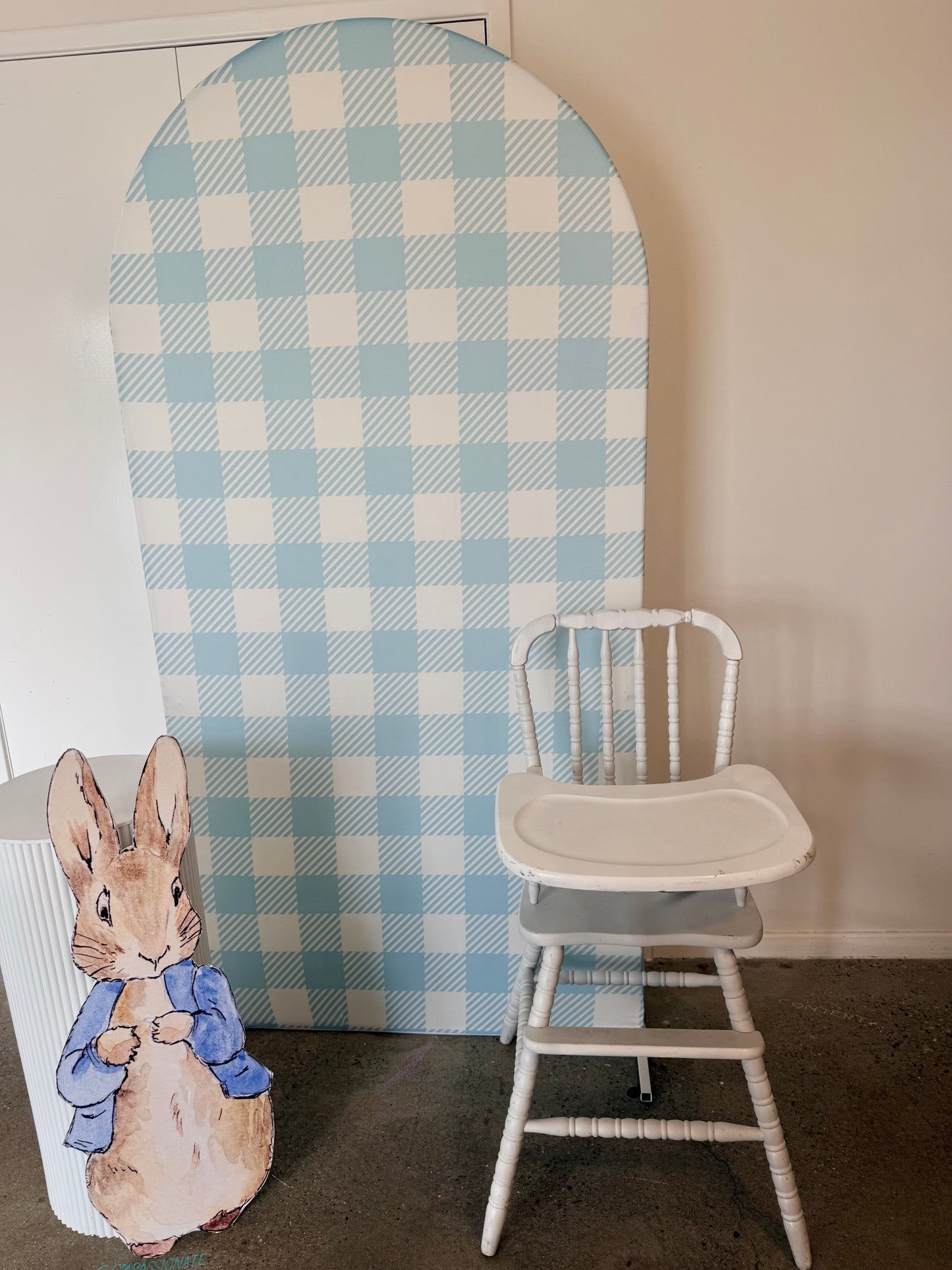 Blue checkered arch