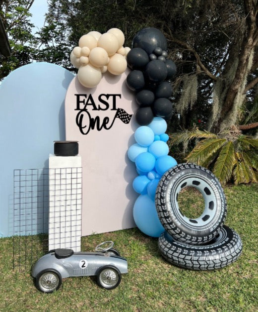 Car prop, tyres, black mesh, tyre cake stand and traffic light