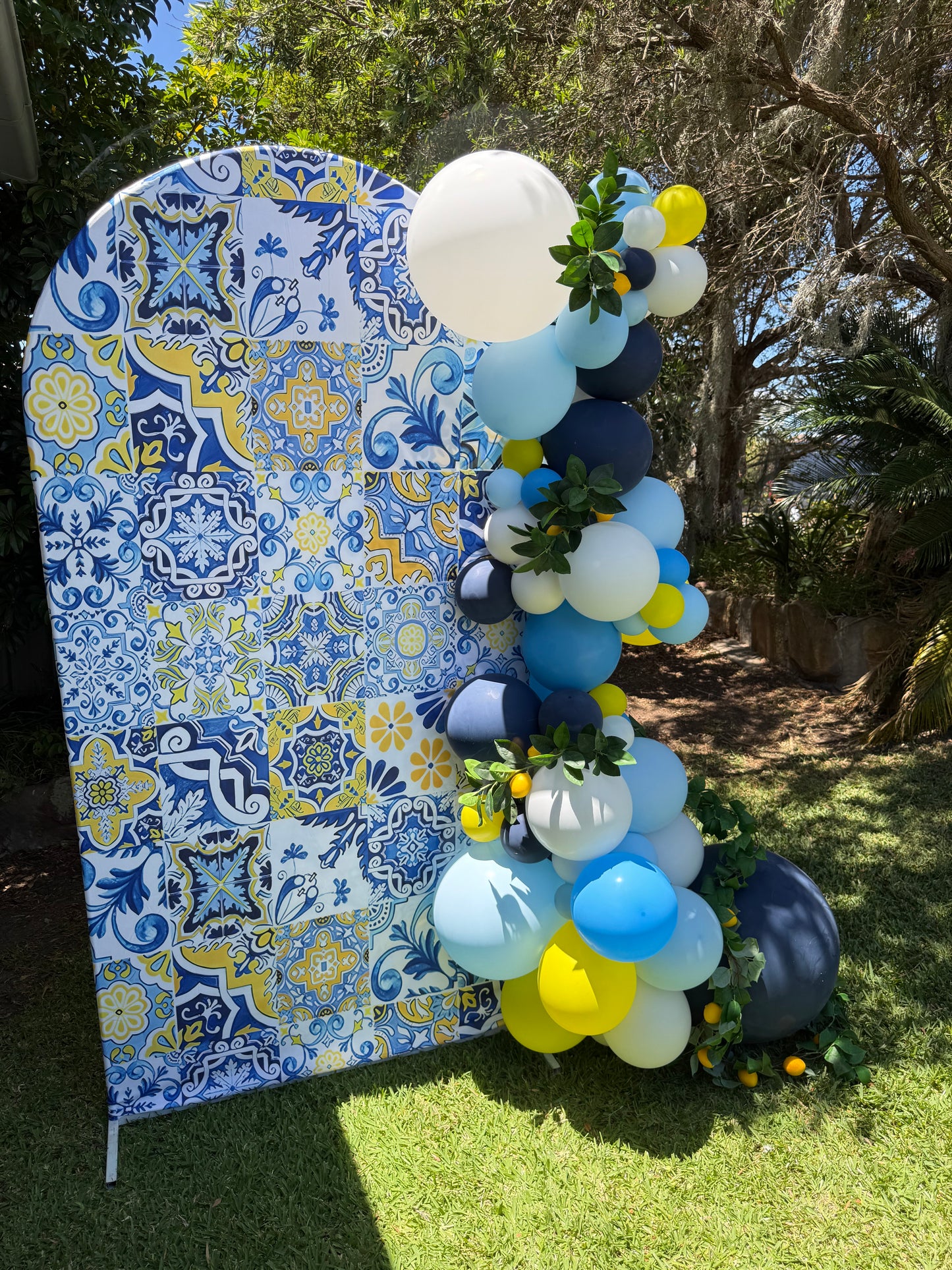 Amalfi Santorini lemon arch