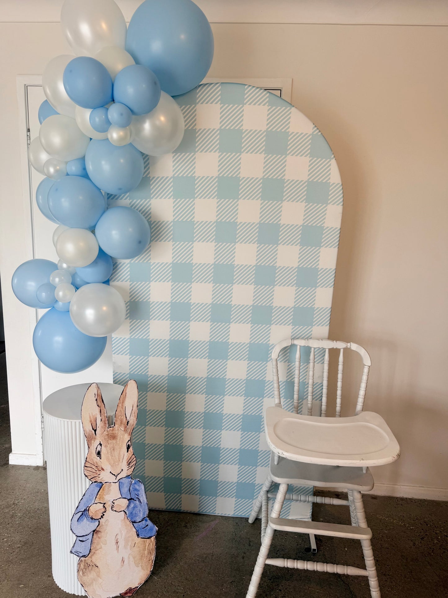 Blue checkered arch